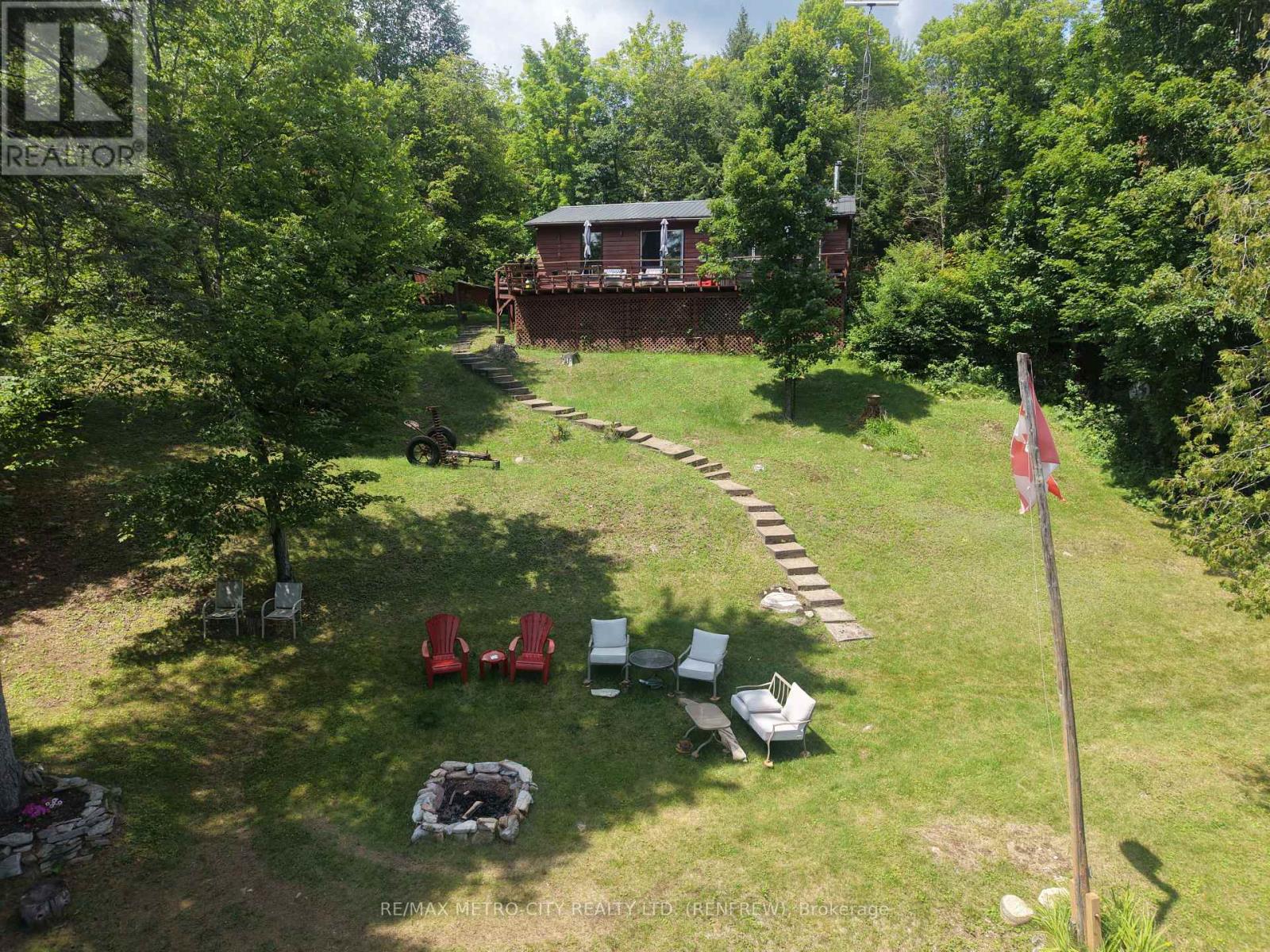 2667 Handford Lane Property Photo 32