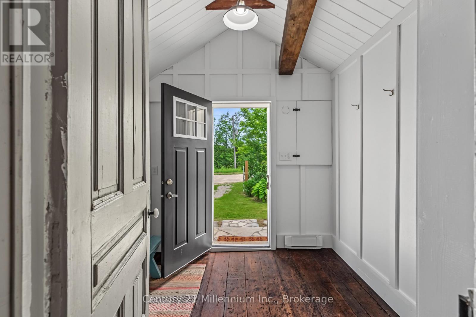 424043 Concession 6 Property Photo 6