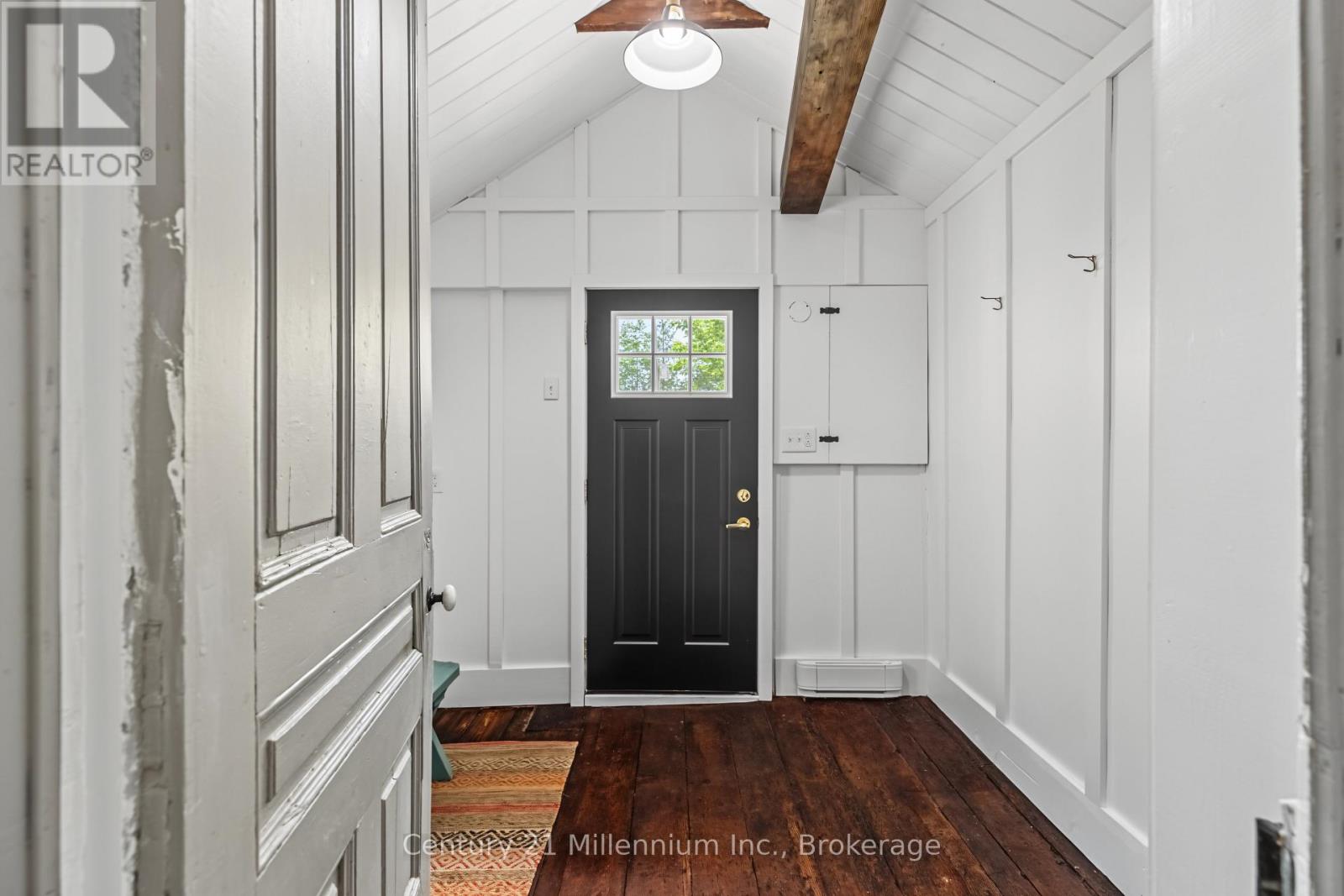 424043 Concession 6 Property Photo 7