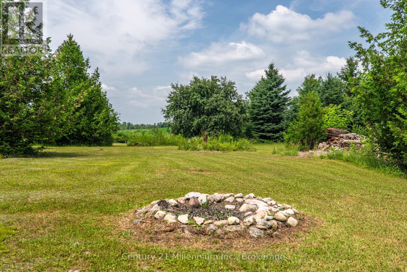 424043 Concession 6 Property Photo 41