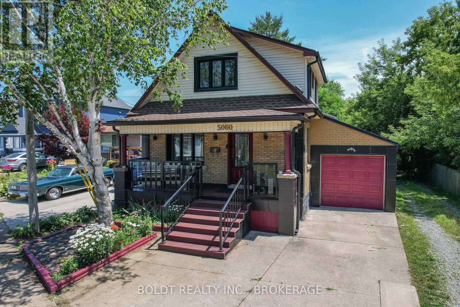 5060 ONTARIO AVENUE Property Photo 1