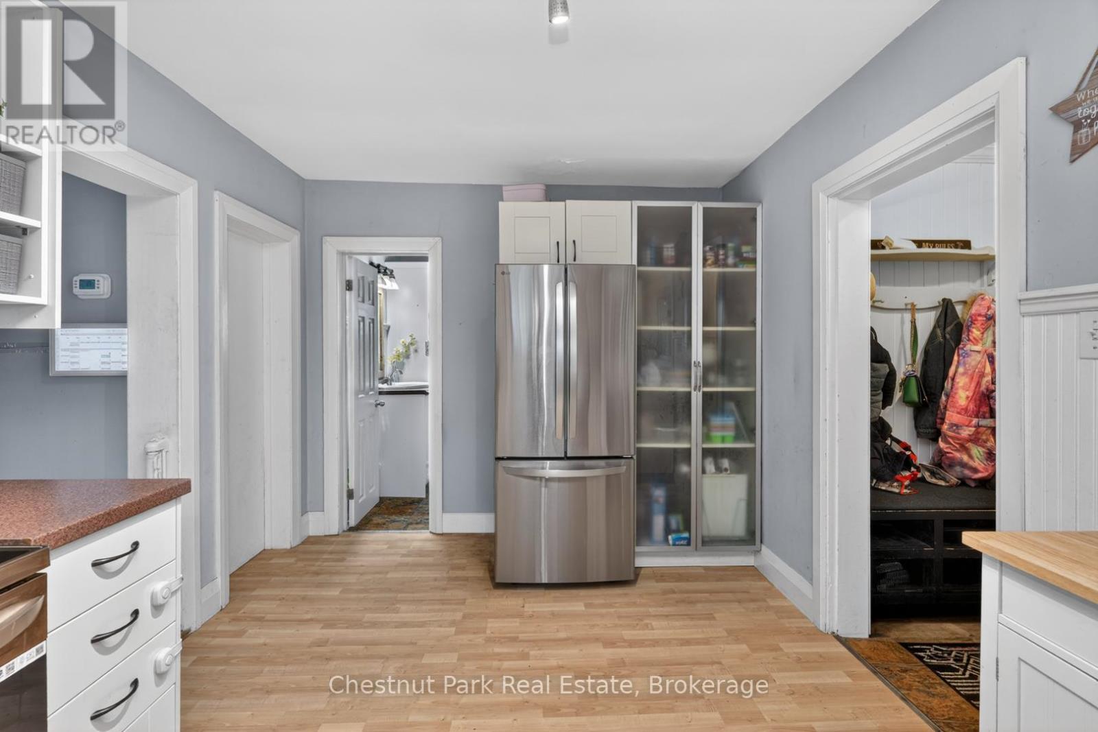 3 Cora Street E Property Photo 5
