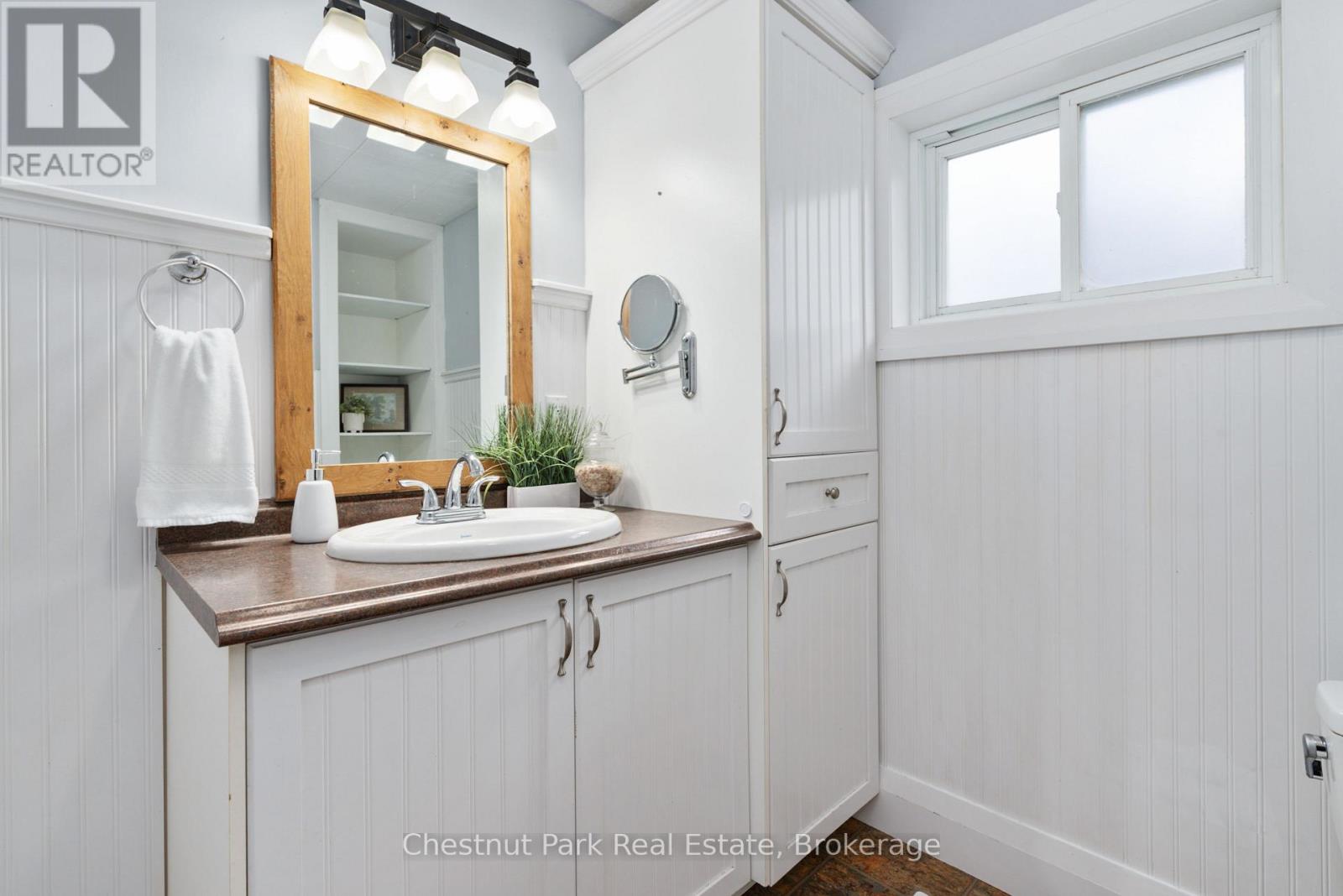 3 Cora Street E Property Photo 18