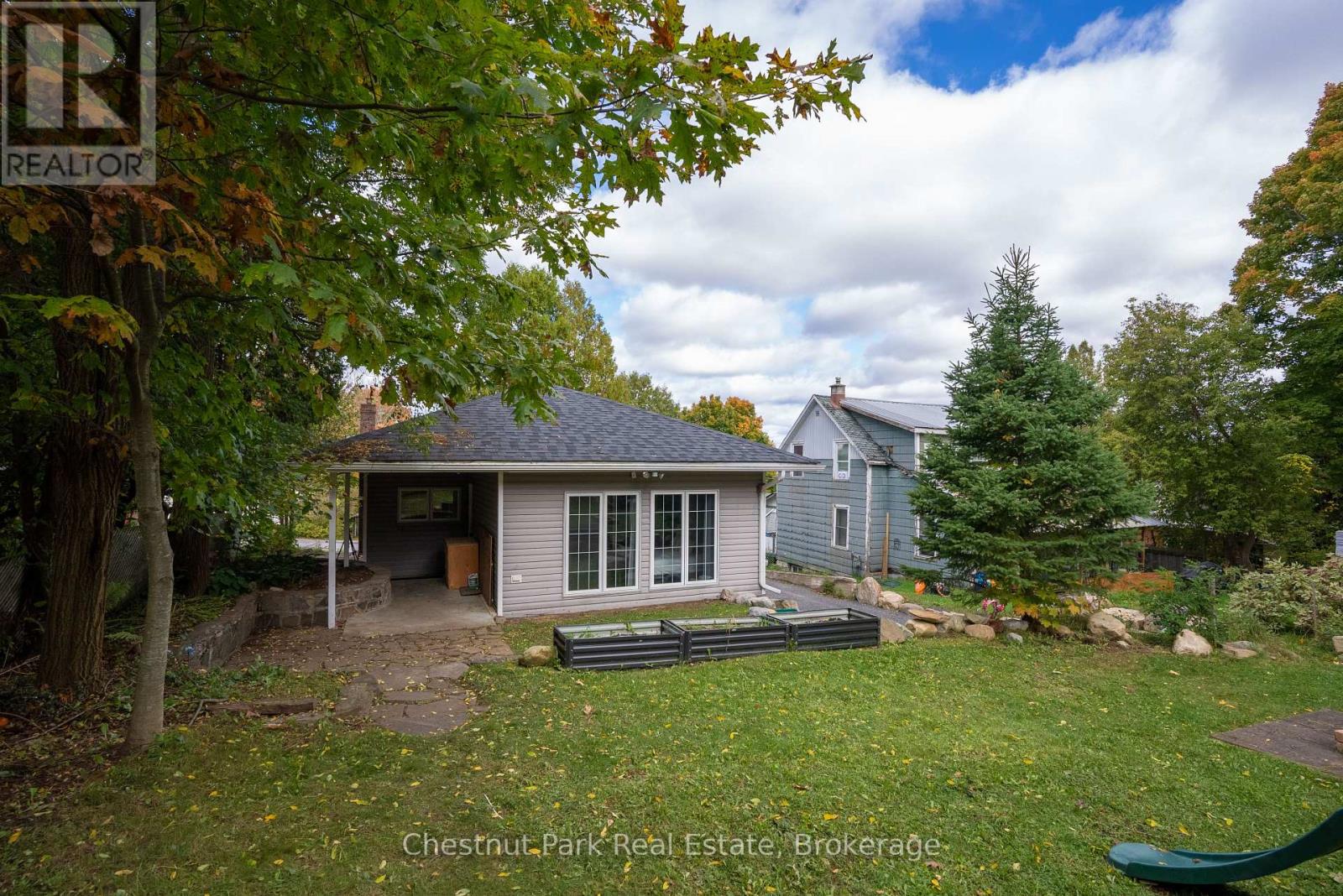 3 Cora Street E Property Photo 33