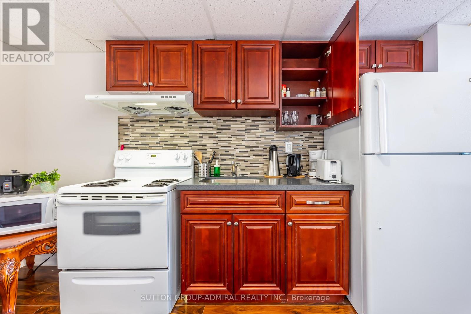 4497 Queen Street Property Photo 11
