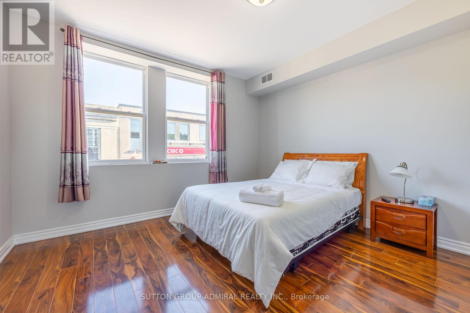 4497 Queen Street Property Photo 12
