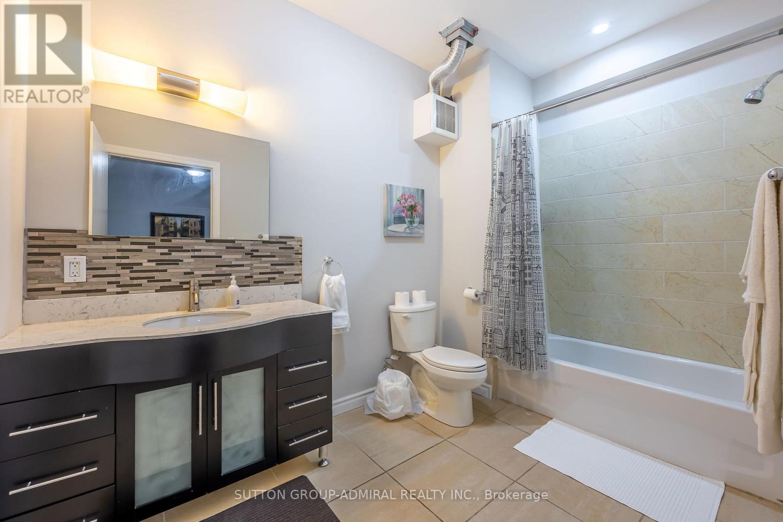 4497 Queen Street Property Photo 20