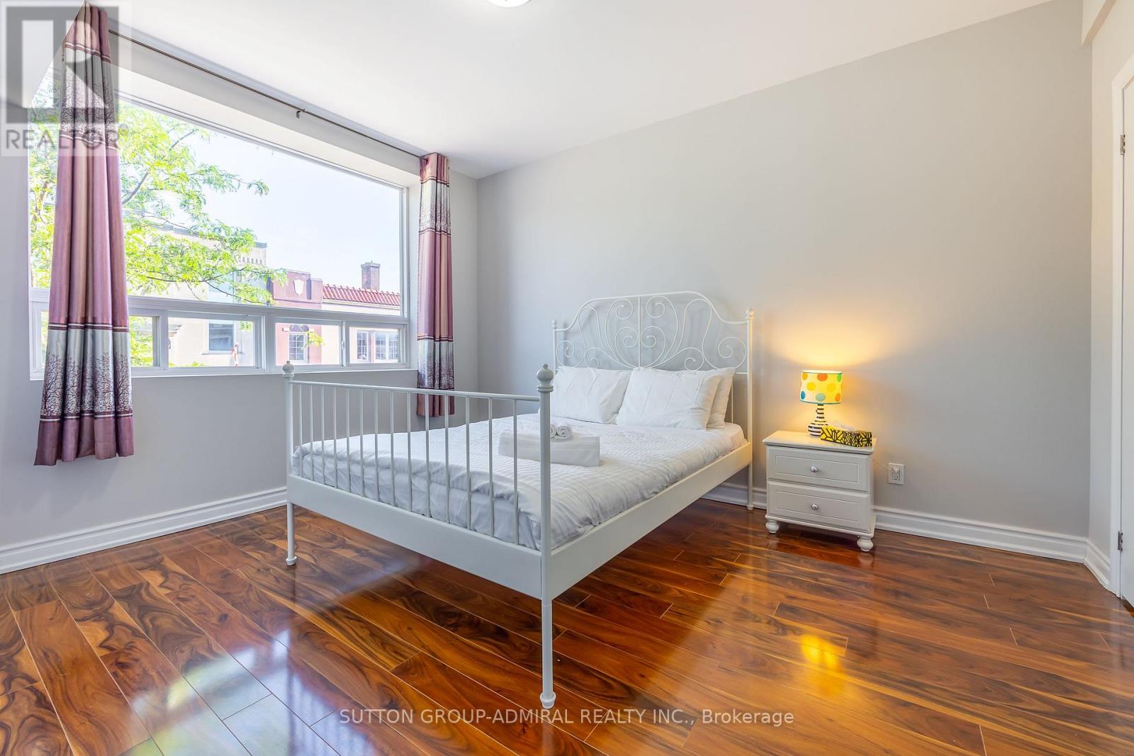 4497 Queen Street Property Photo 21