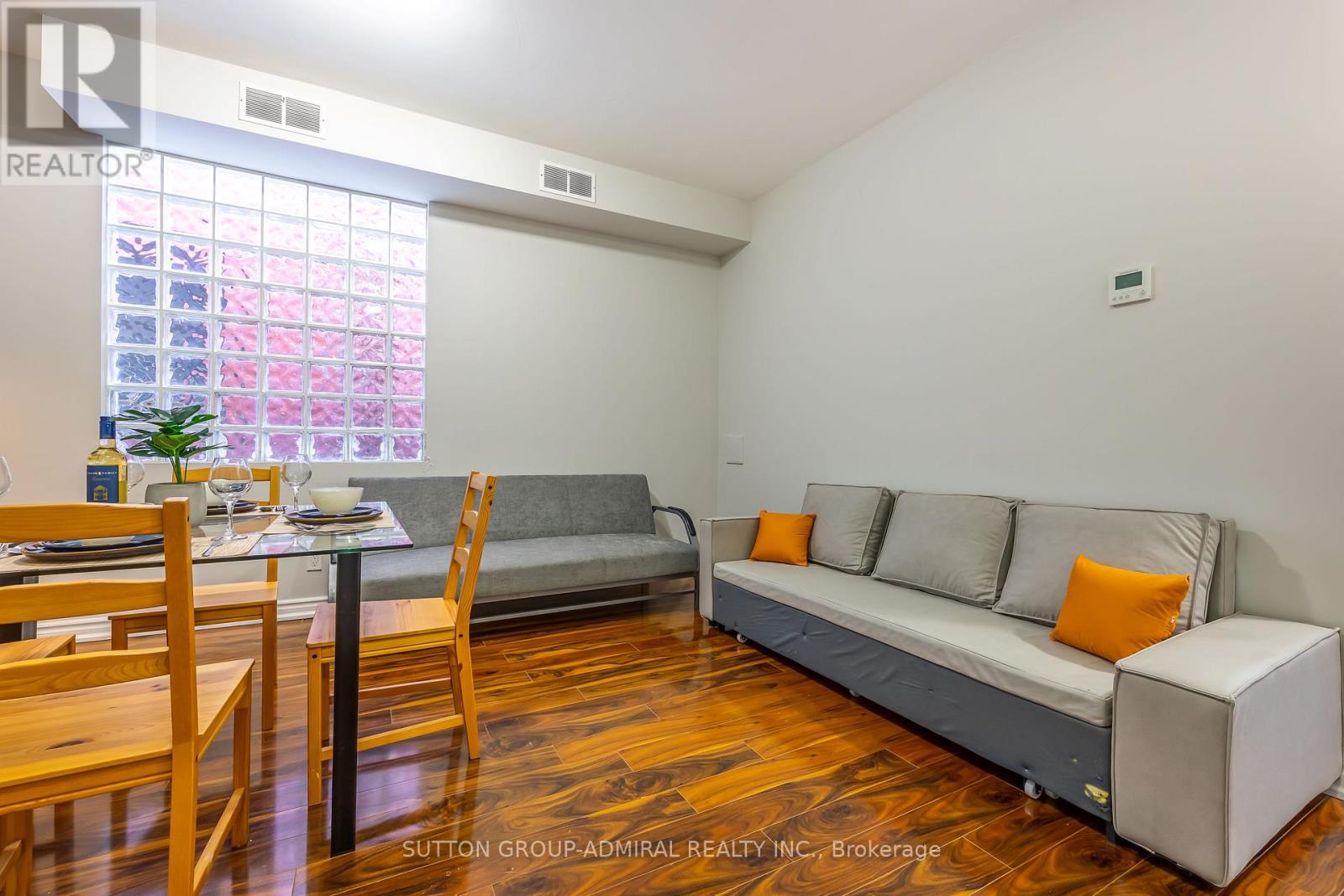 4497 Queen Street Property Photo 25