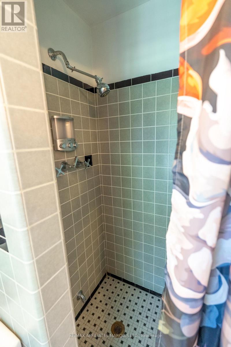 217 Adolphus Street Property Photo 41