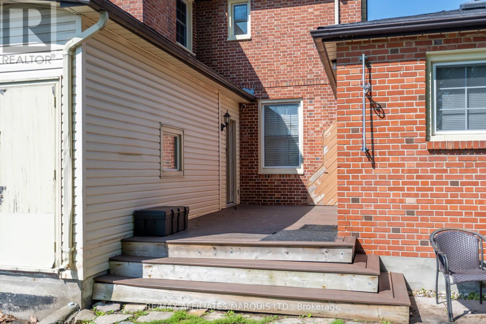 217 Adolphus Street Property Photo 47
