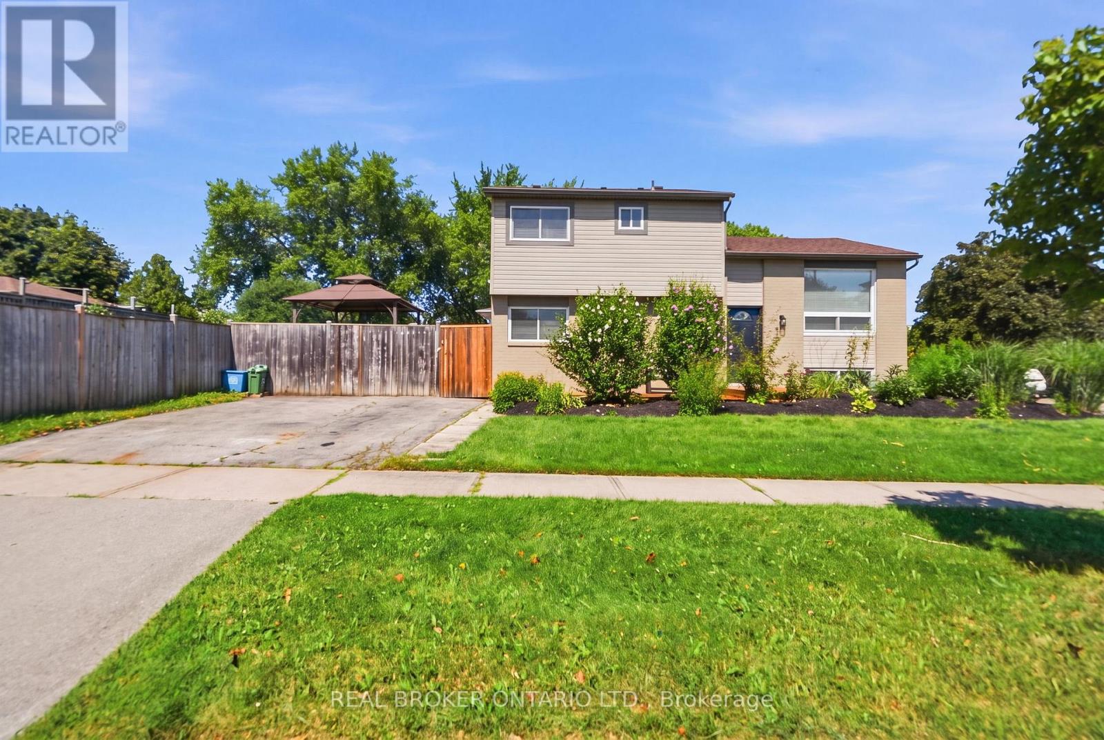 3 PRIDEAUX STREET Property Photo 1