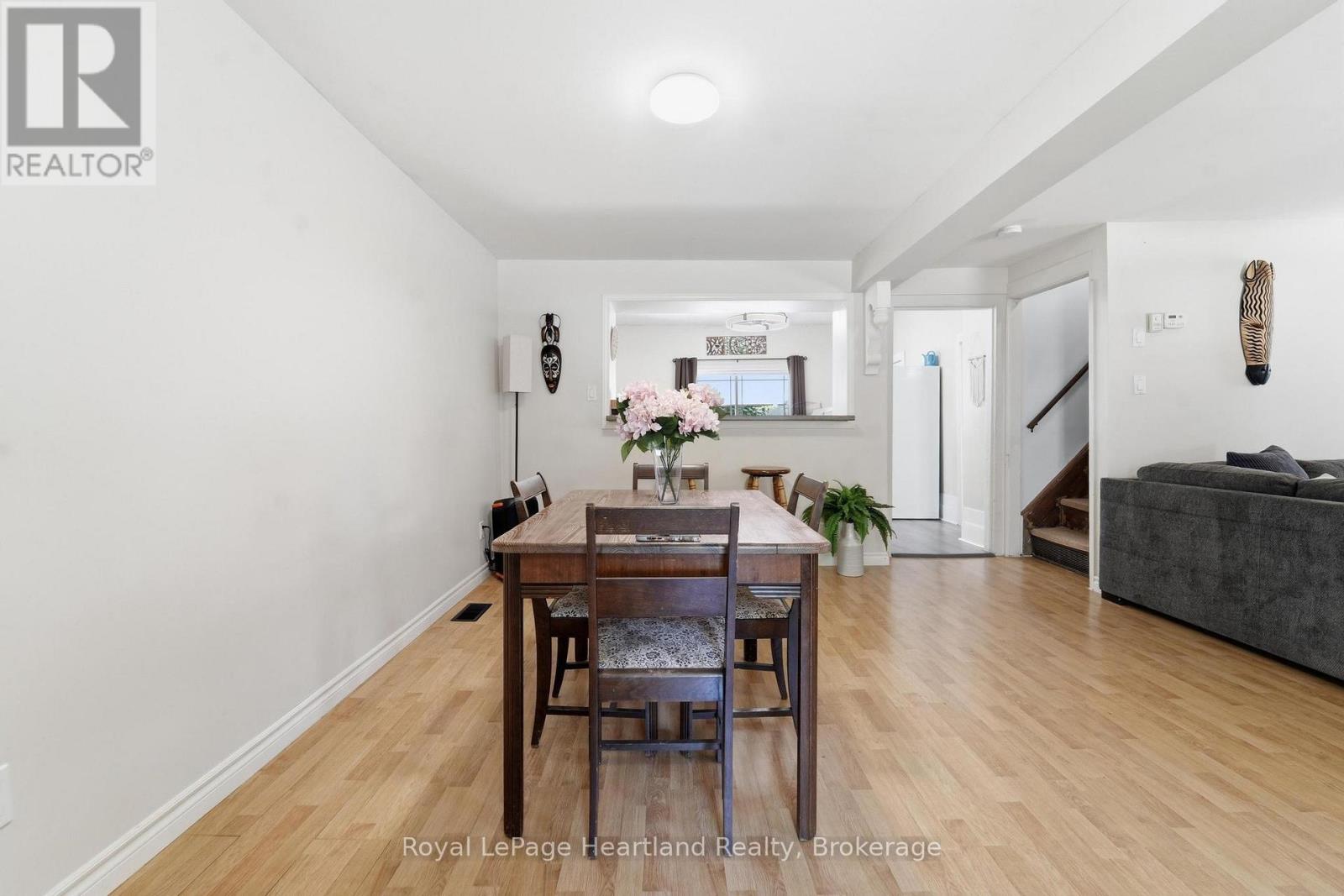 117 Quebec Street Property Photo 4