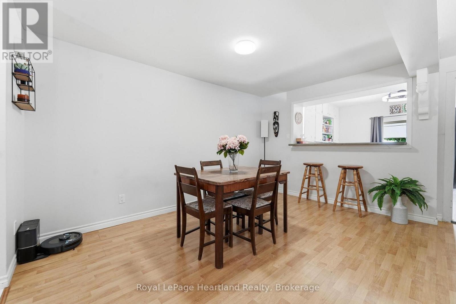 117 Quebec Street Property Photo 5