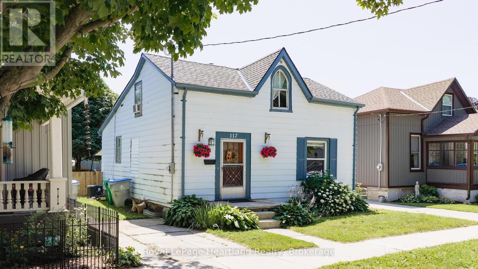 117 Quebec Street Property Photo 37