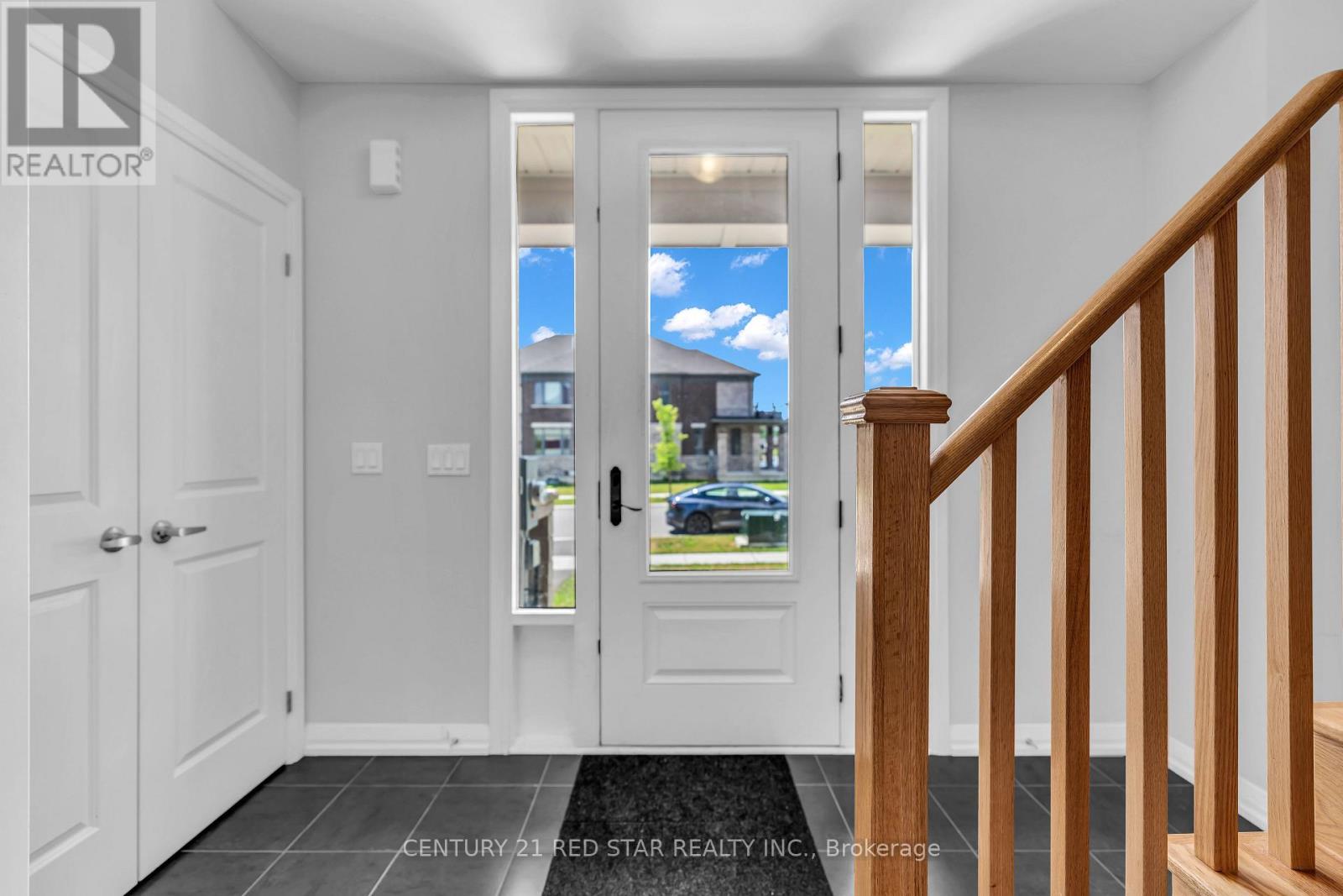 844 Sobeski Avenue Property Photo 13