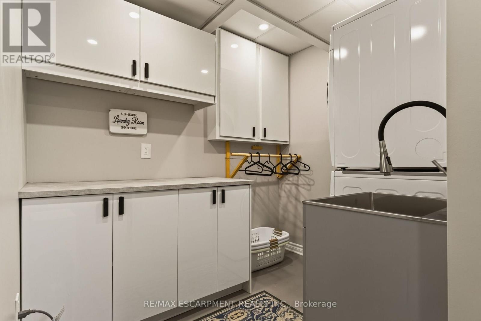 105 San Fernando Drive Property Photo 37