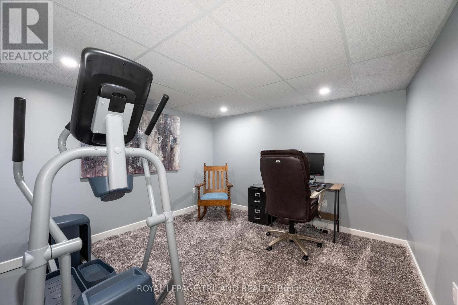 104 - 70 Fiddlers Green Road Property Photo 15