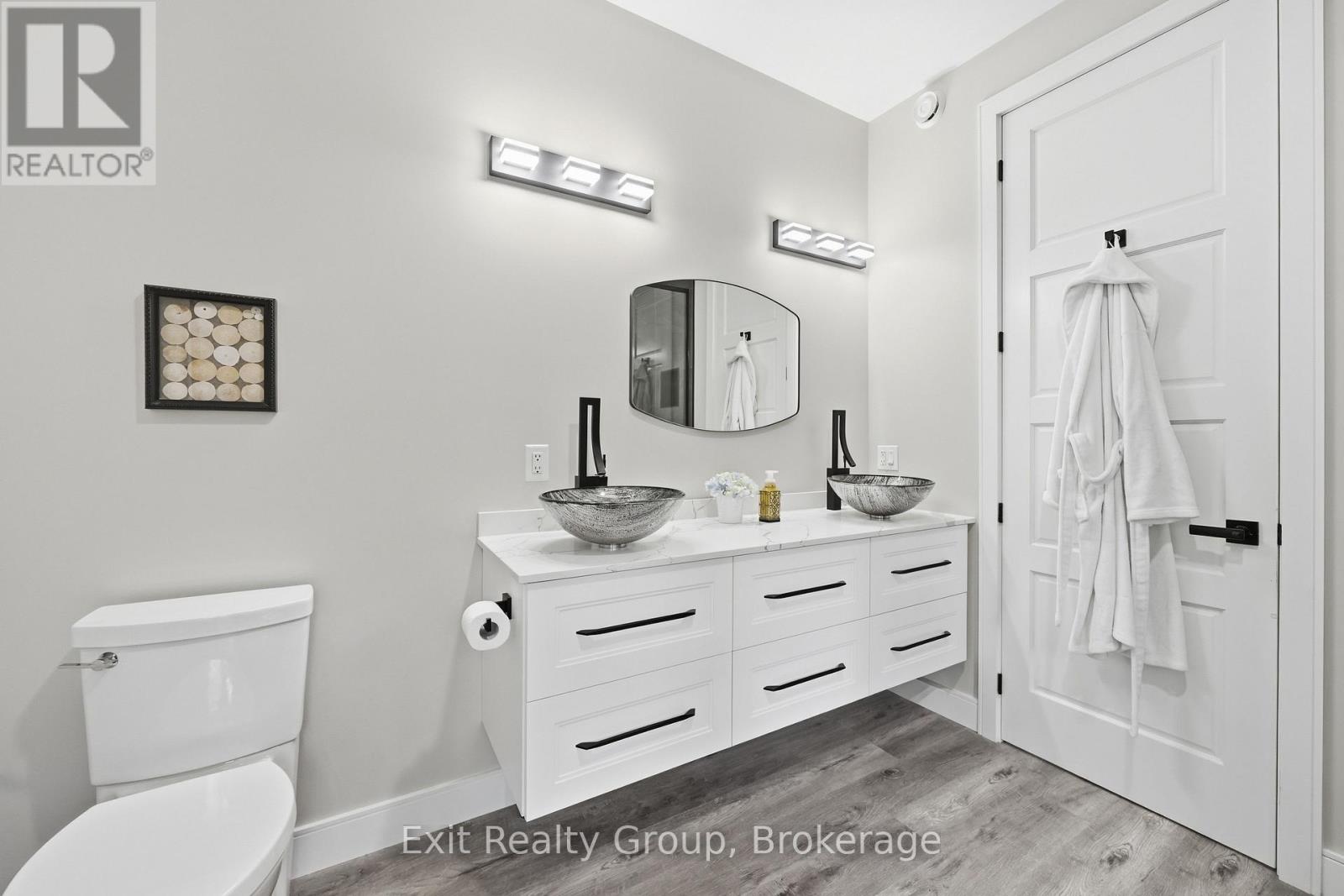 16 Newpierce Drive Property Photo 18