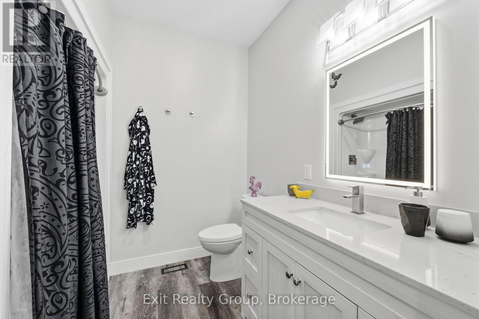 16 Newpierce Drive Property Photo 22