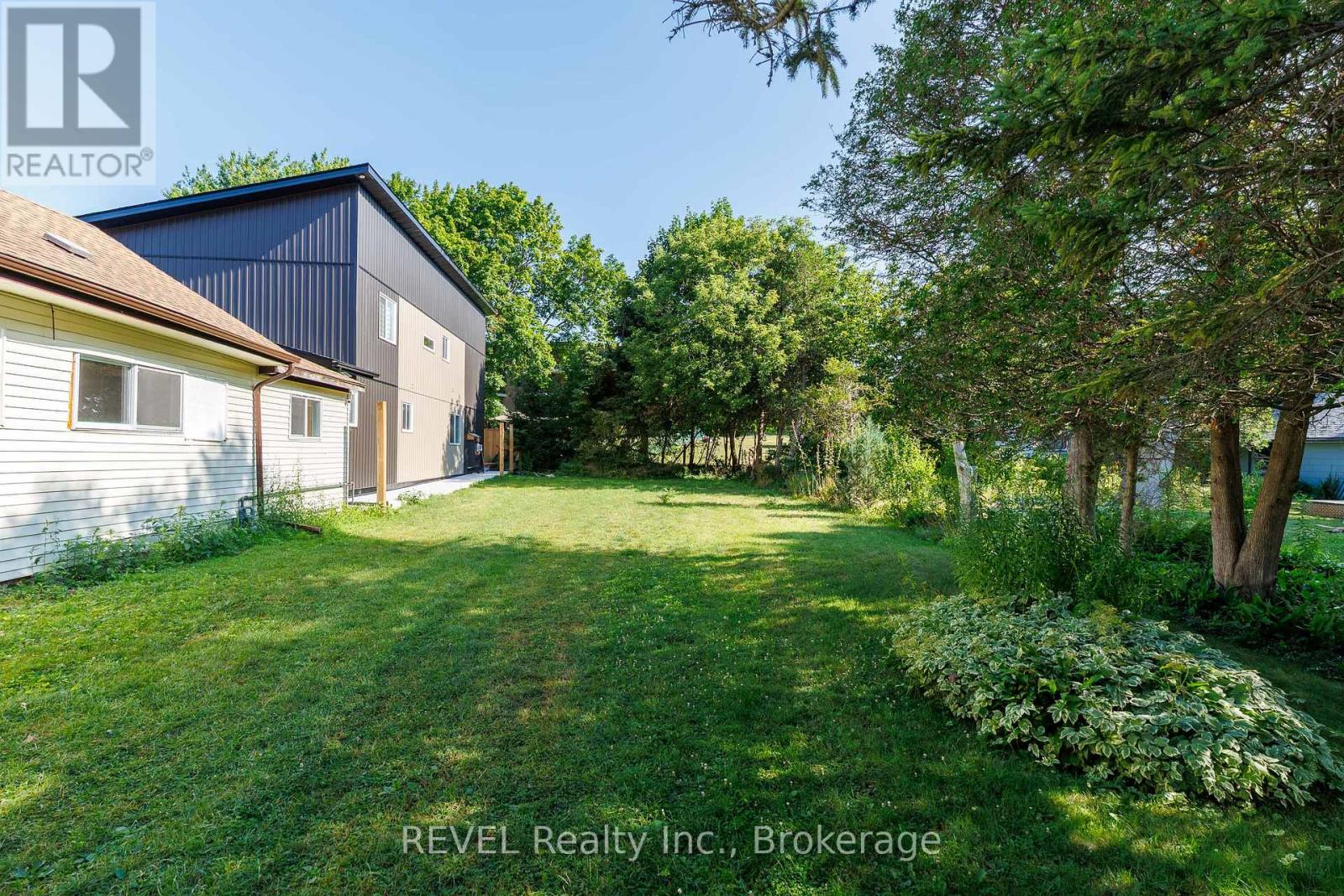 3914 (lot 240) Alexandra Road Property Photo 5