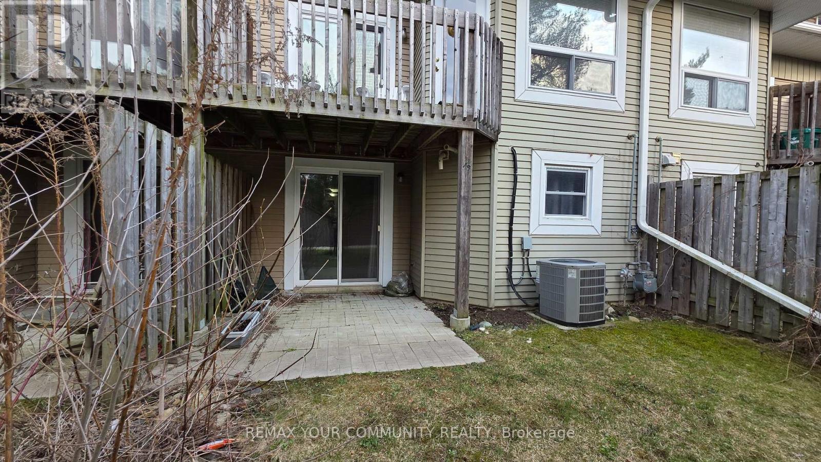 19 - 210 Highland Crescent Property Photo 34