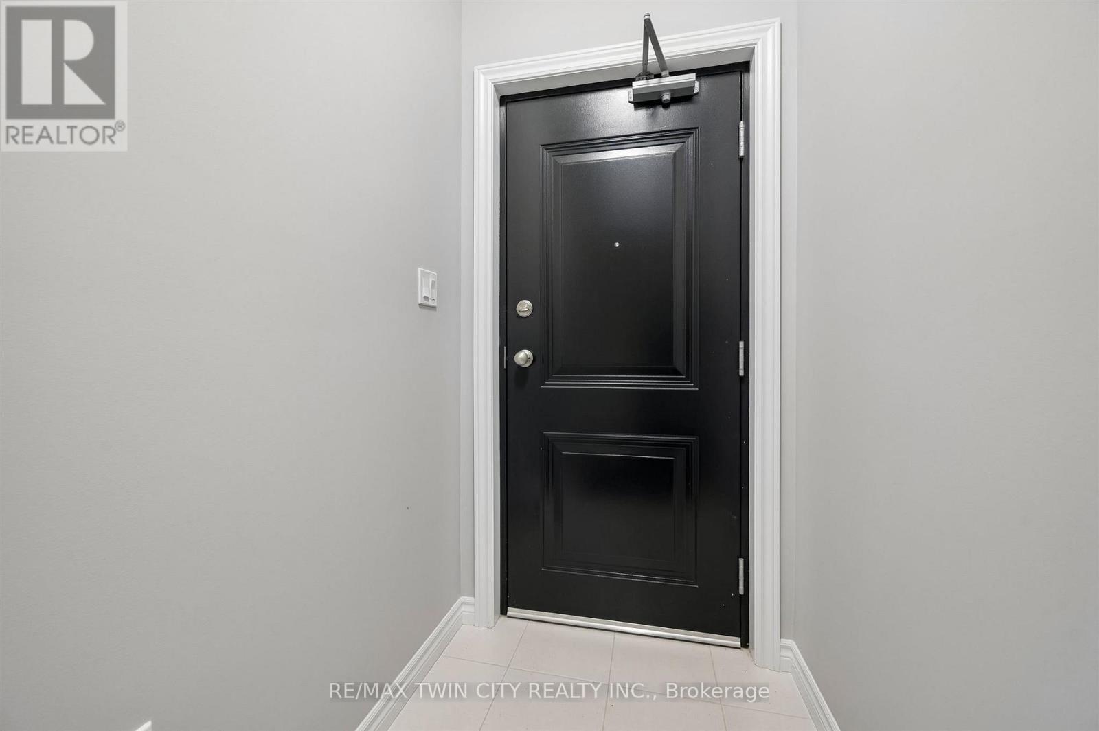8 Oat Lane Property Photo 3