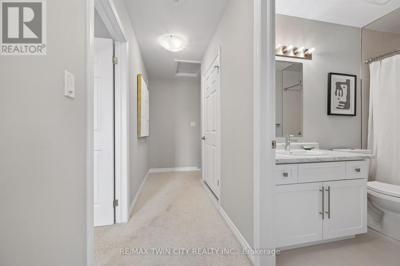 8 Oat Lane Property Photo 19