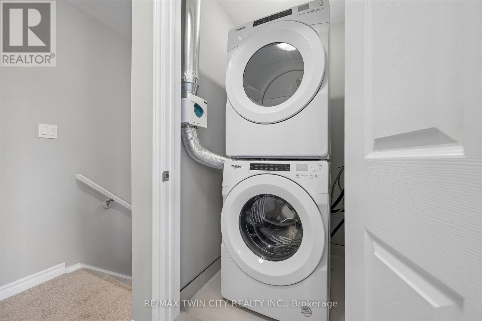 8 Oat Lane Property Photo 31