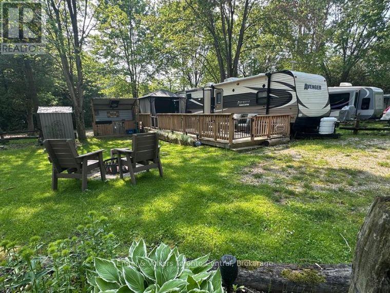 S4 - 7489 Sideroad 5 E Property Photo 3