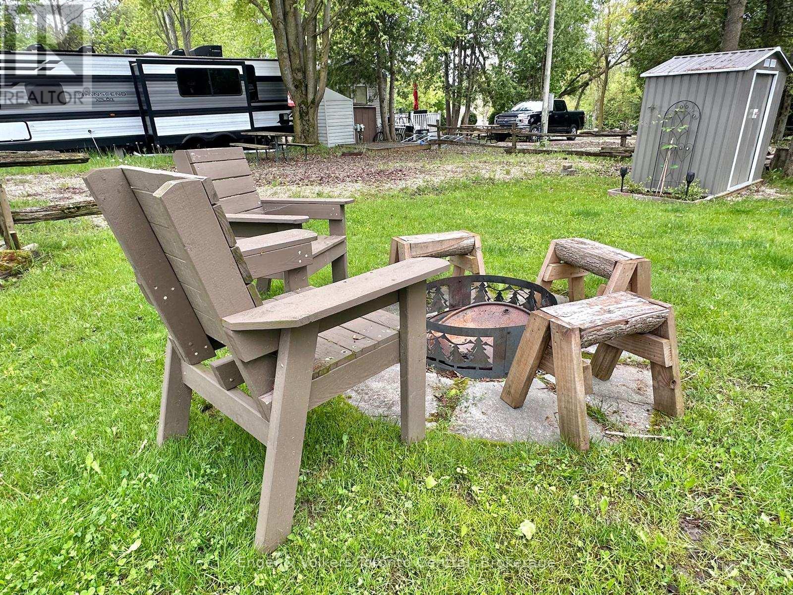 S4 - 7489 Sideroad 5 E Property Photo 22