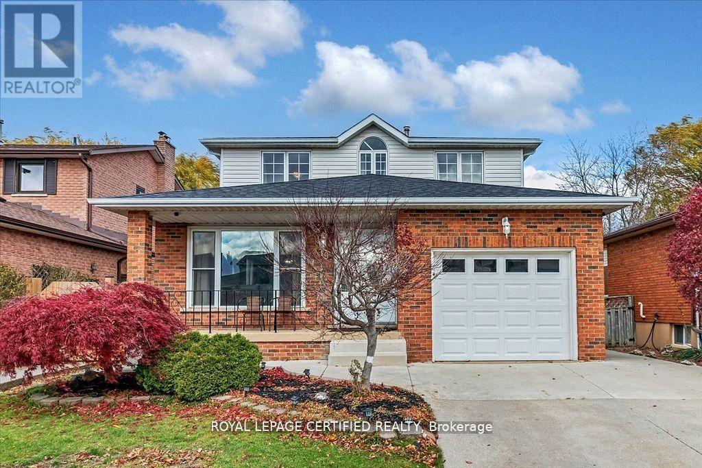 35 TRENHOLME CRESCENT