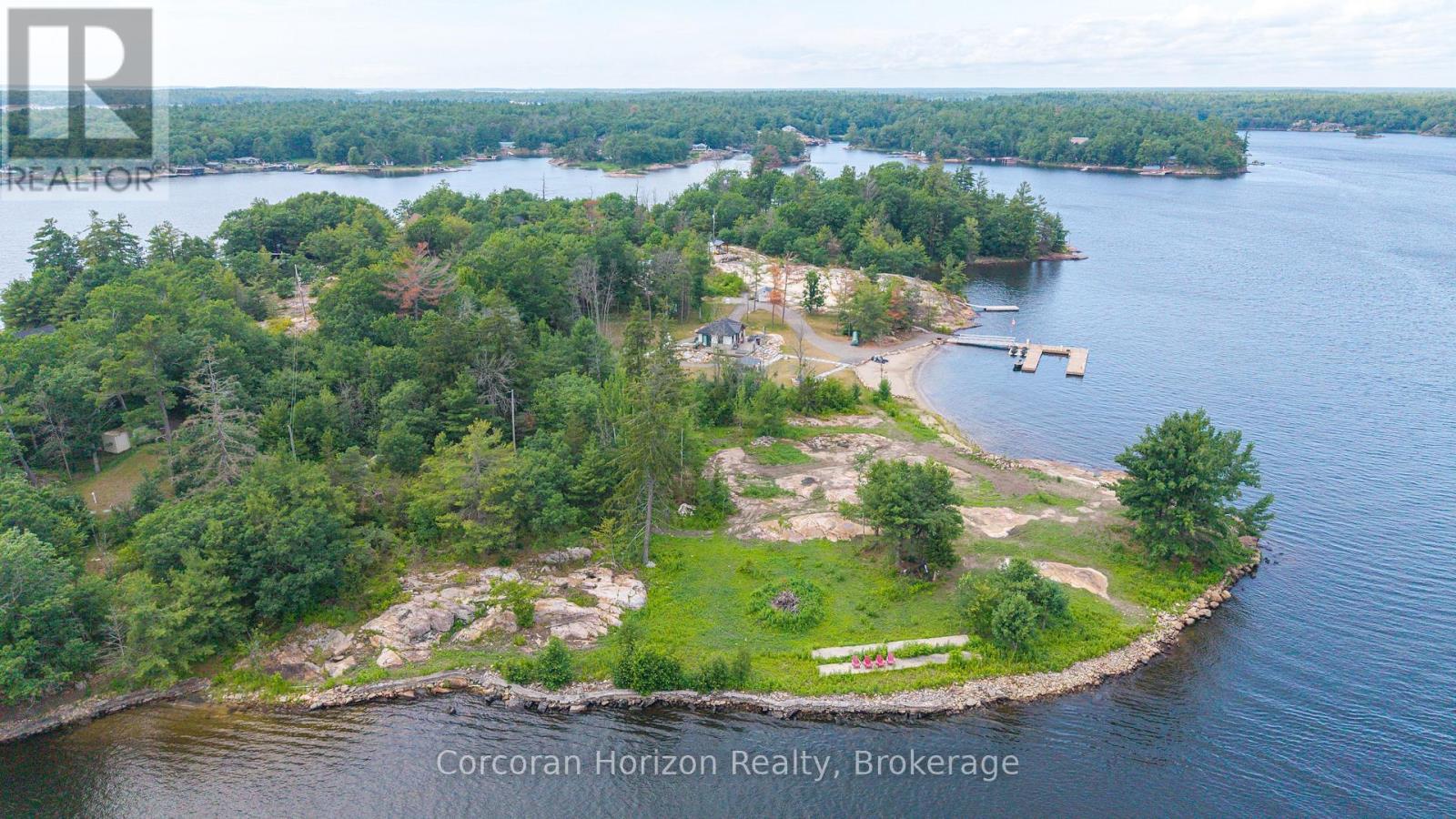 16 Island 810/royal Island Property Photo 4