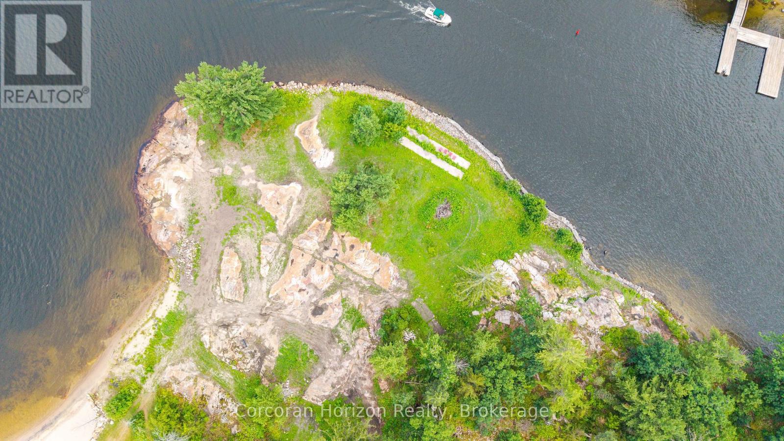 16 Island 810/royal Island Property Photo 5