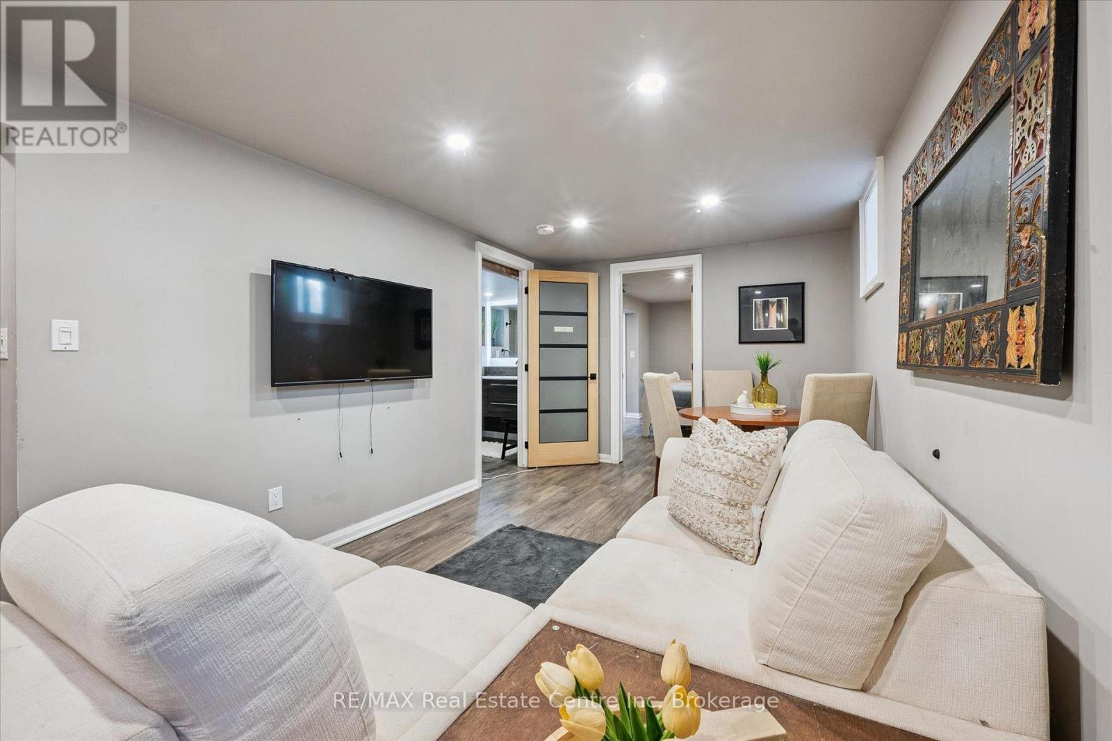 314 Paisley Road Property Photo 10
