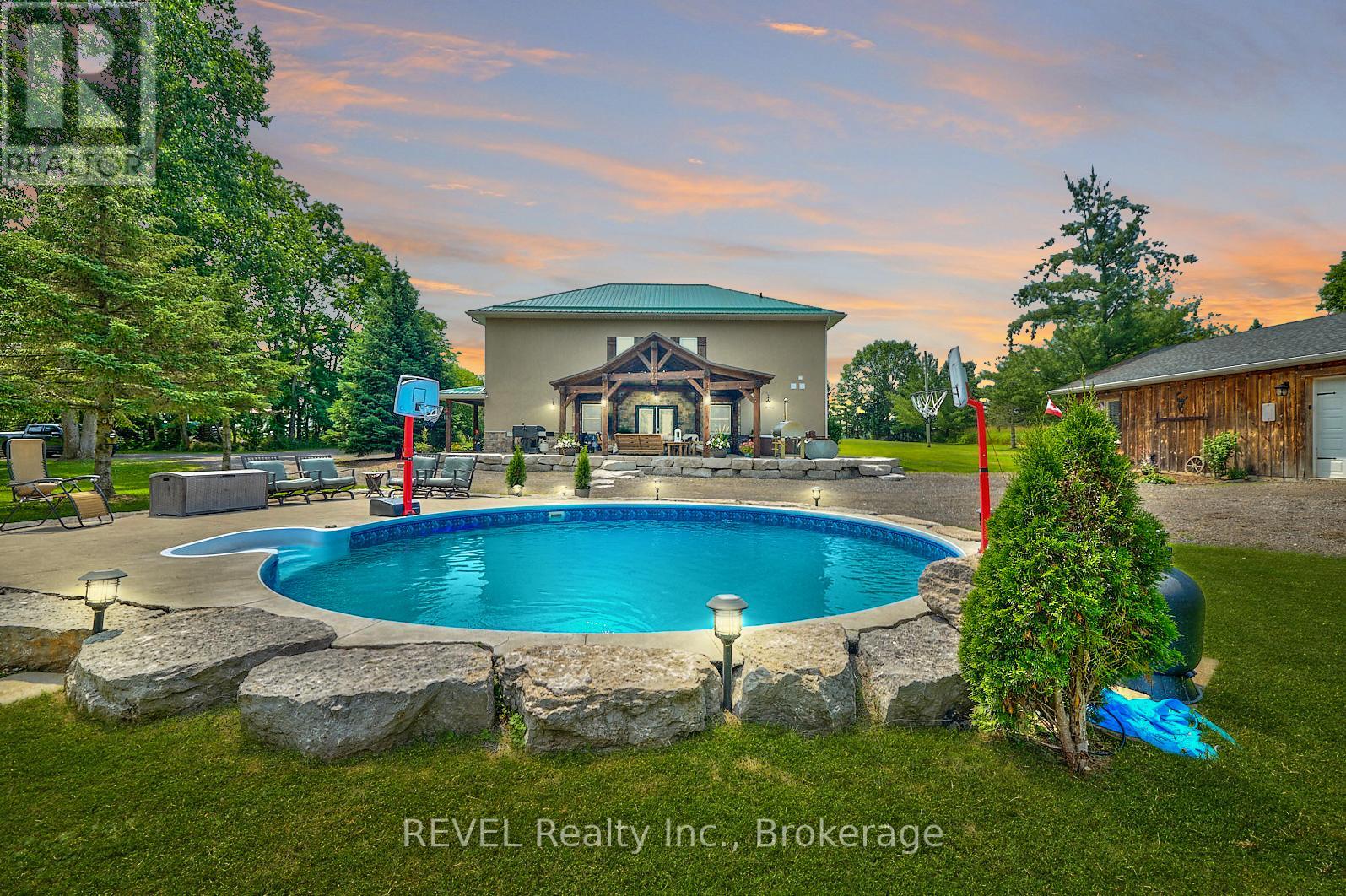 9695 Grassy Brook Road Property Photo 1