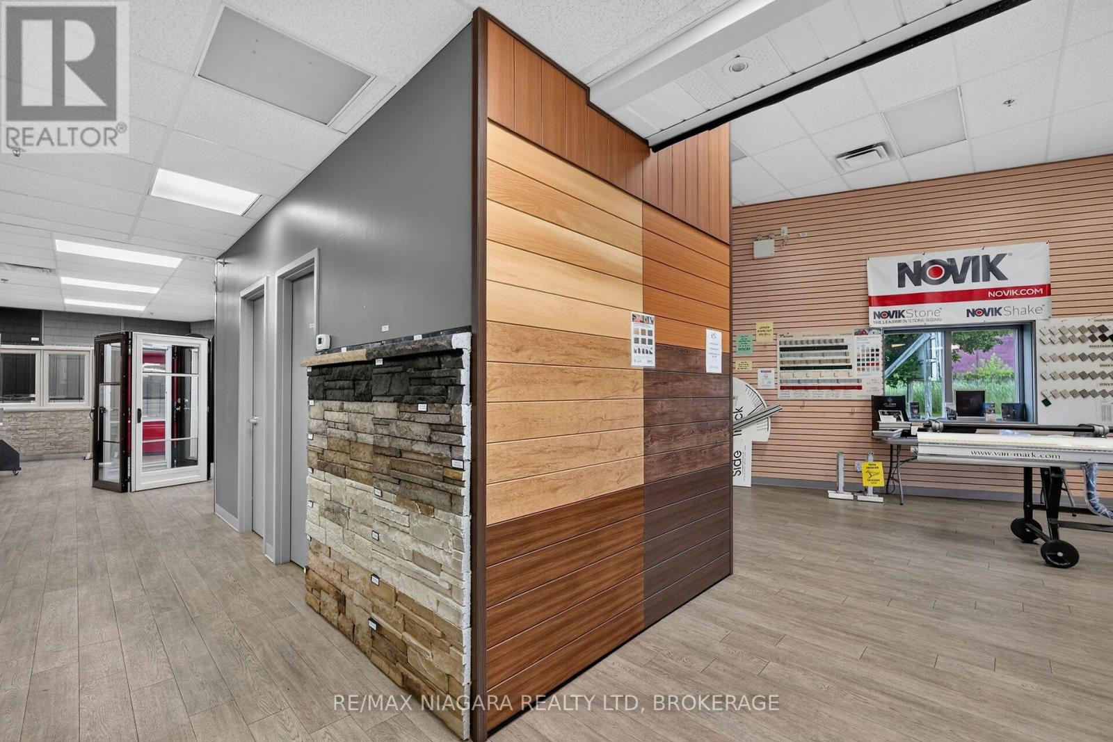 4425 First Avenue N Property Photo 10