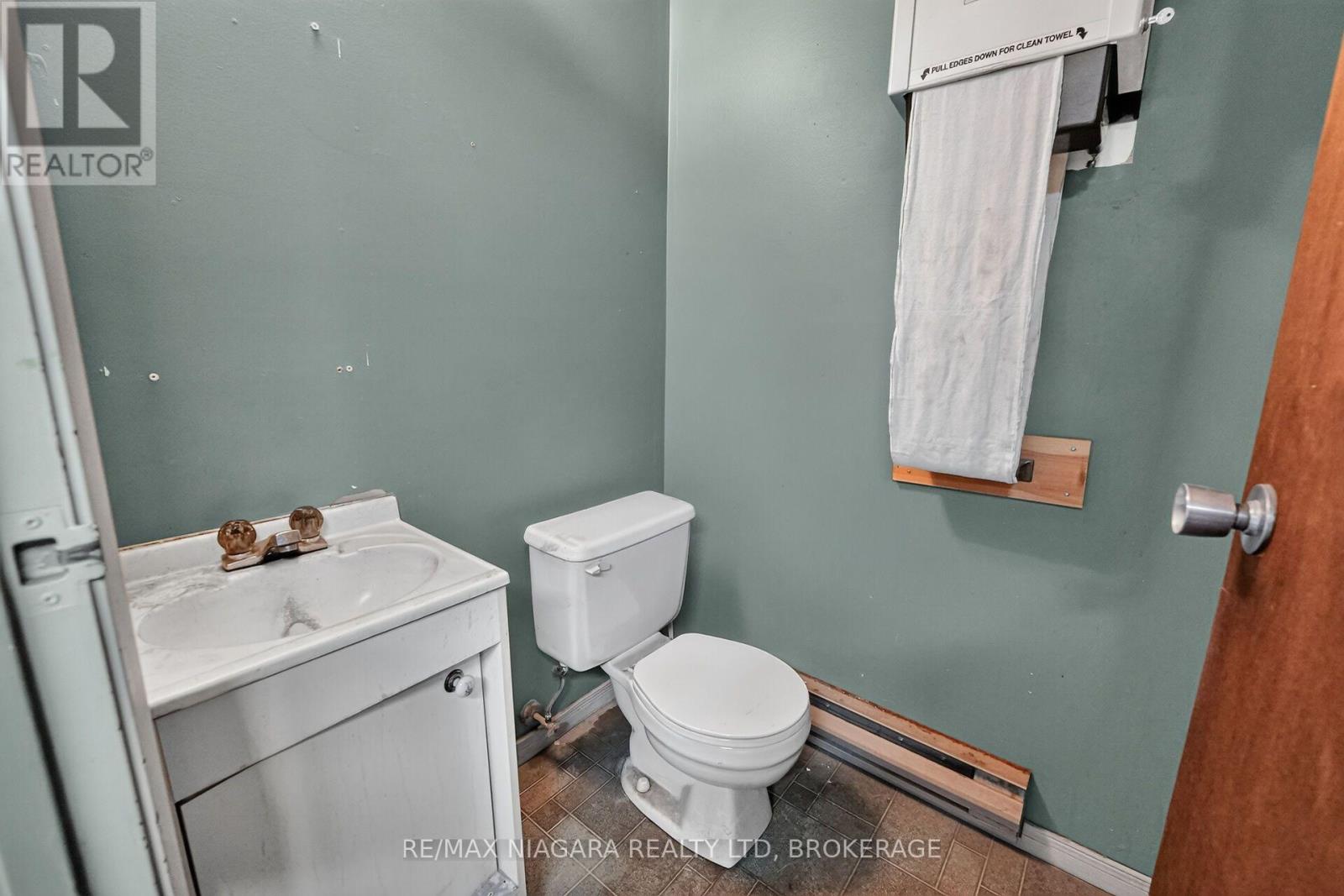 4425 First Avenue N Property Photo 29