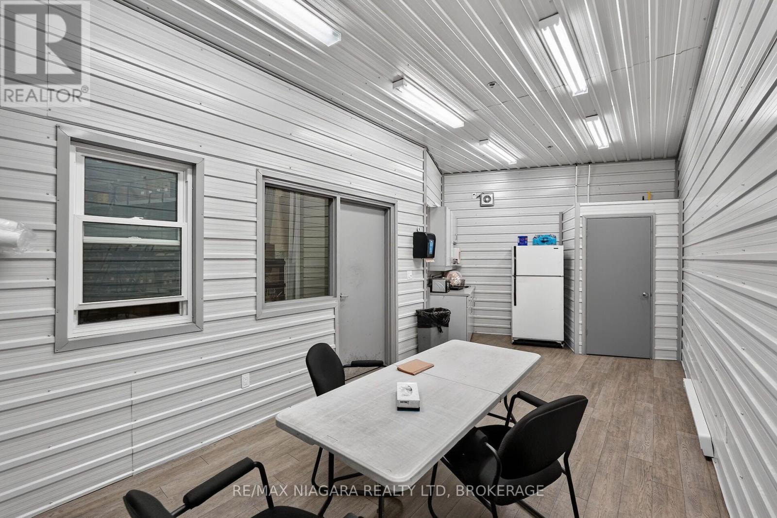 4425 First Avenue N Property Photo 31