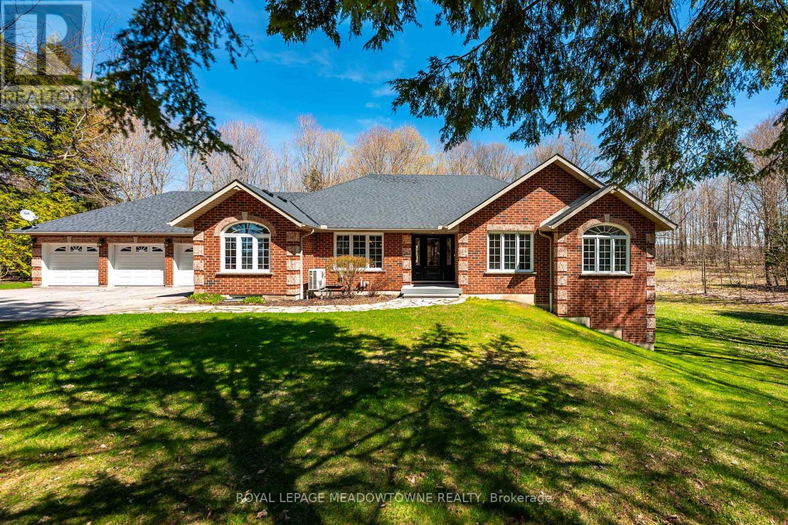 834603 4th Line Ehs Property Photo 1