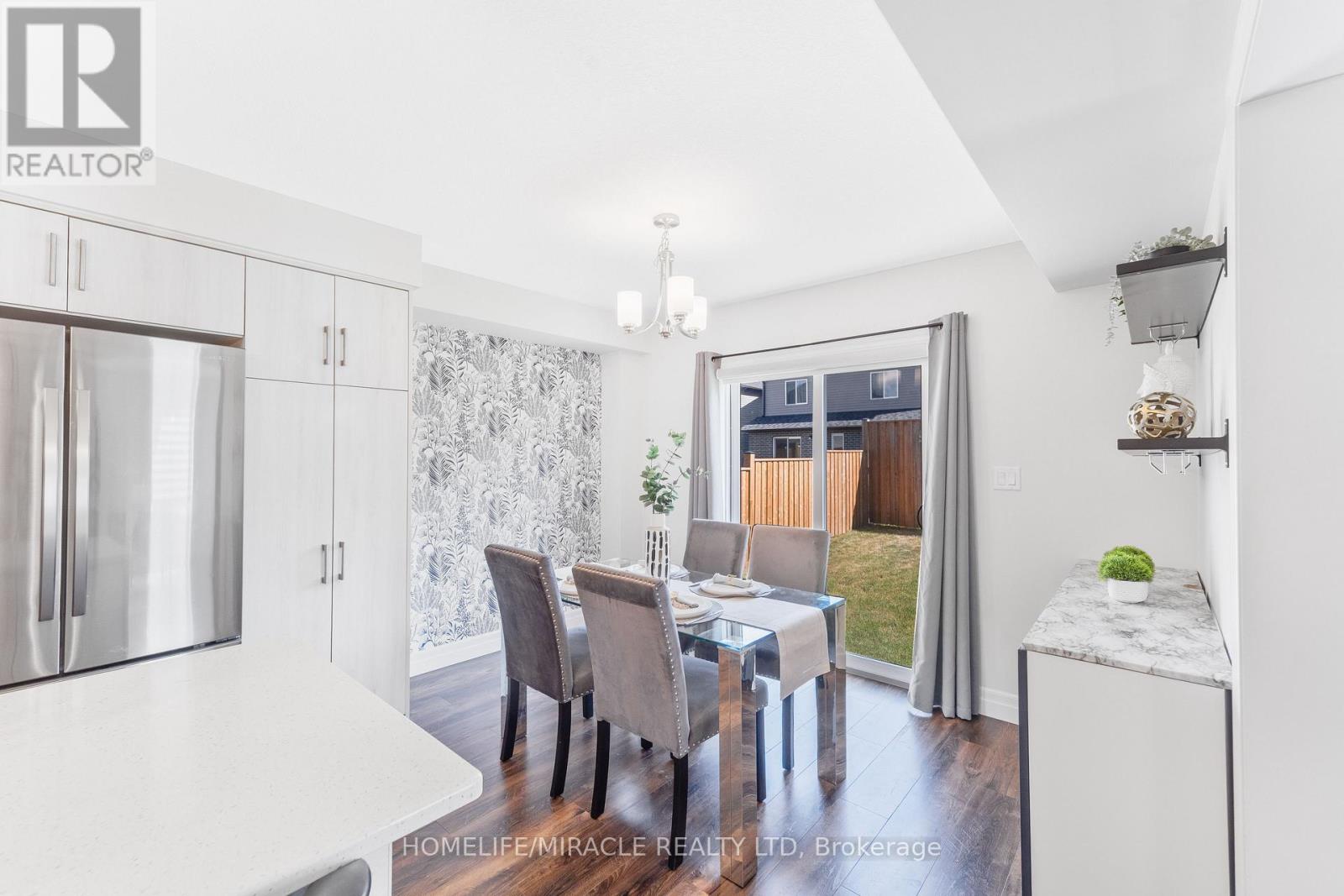 53 Robertson Drive Property Photo 9