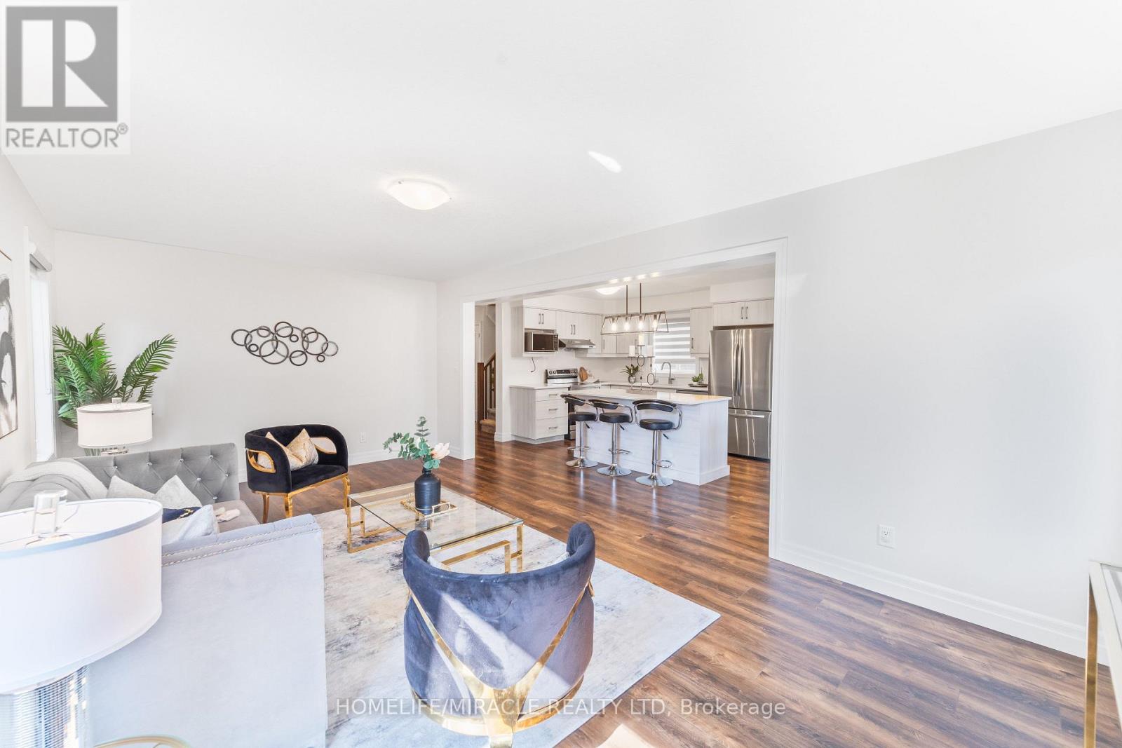 53 Robertson Drive Property Photo 10