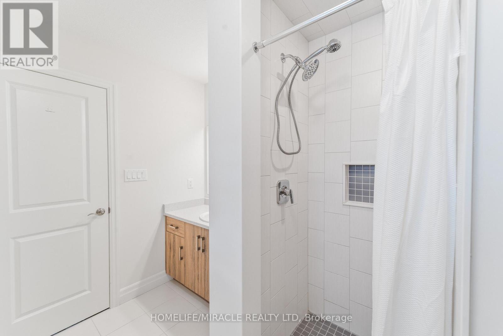 53 Robertson Drive Property Photo 20