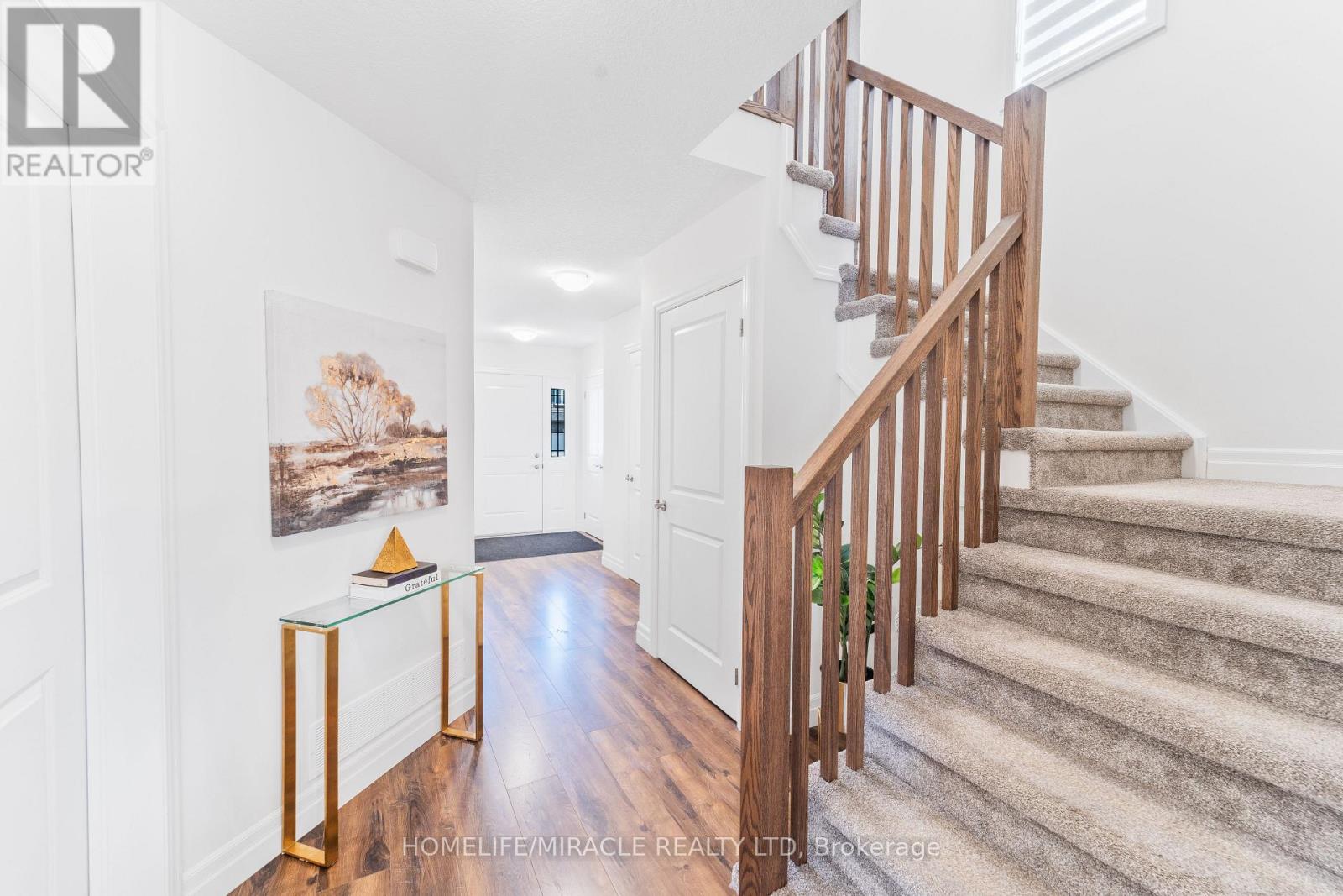 53 Robertson Drive Property Photo 28