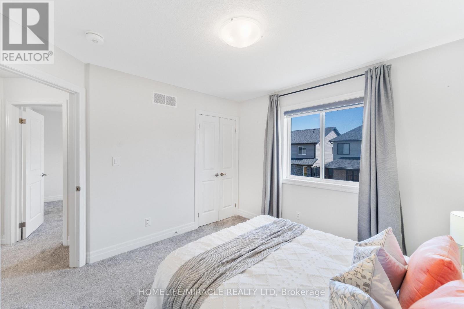 53 Robertson Drive Property Photo 31