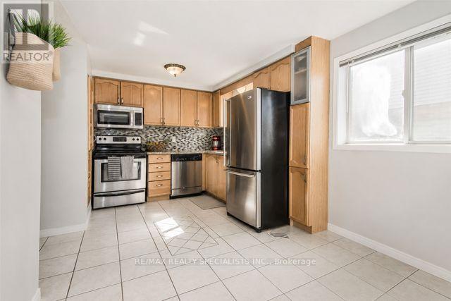 110 Steeles Crescent Property Photo 1