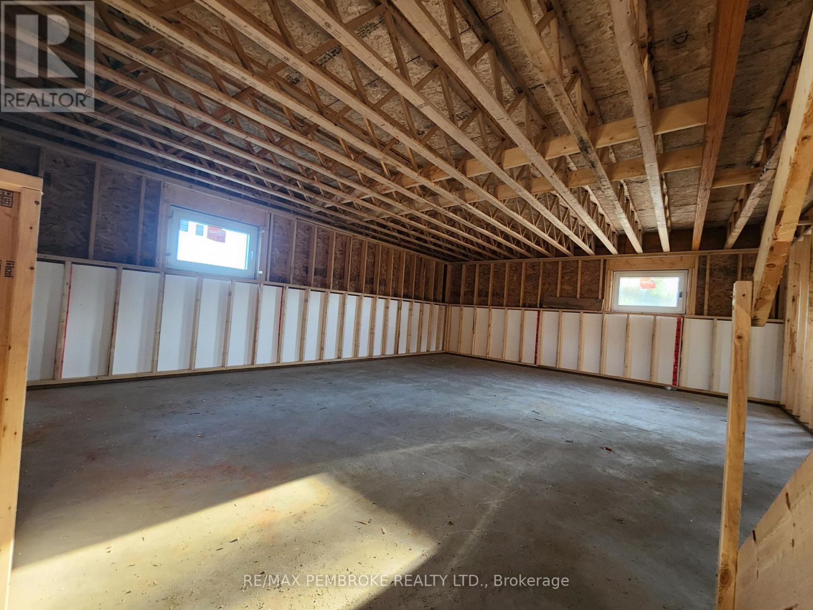 12 Eddy Crescent Property Photo 4