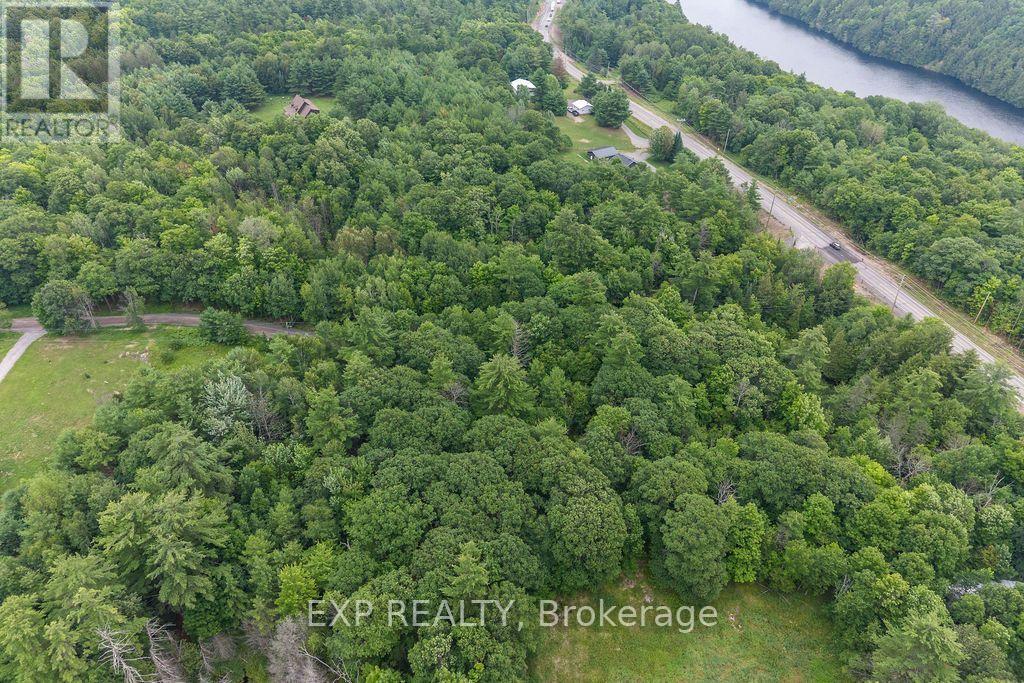 00 Riopelle Road Property Photo 5