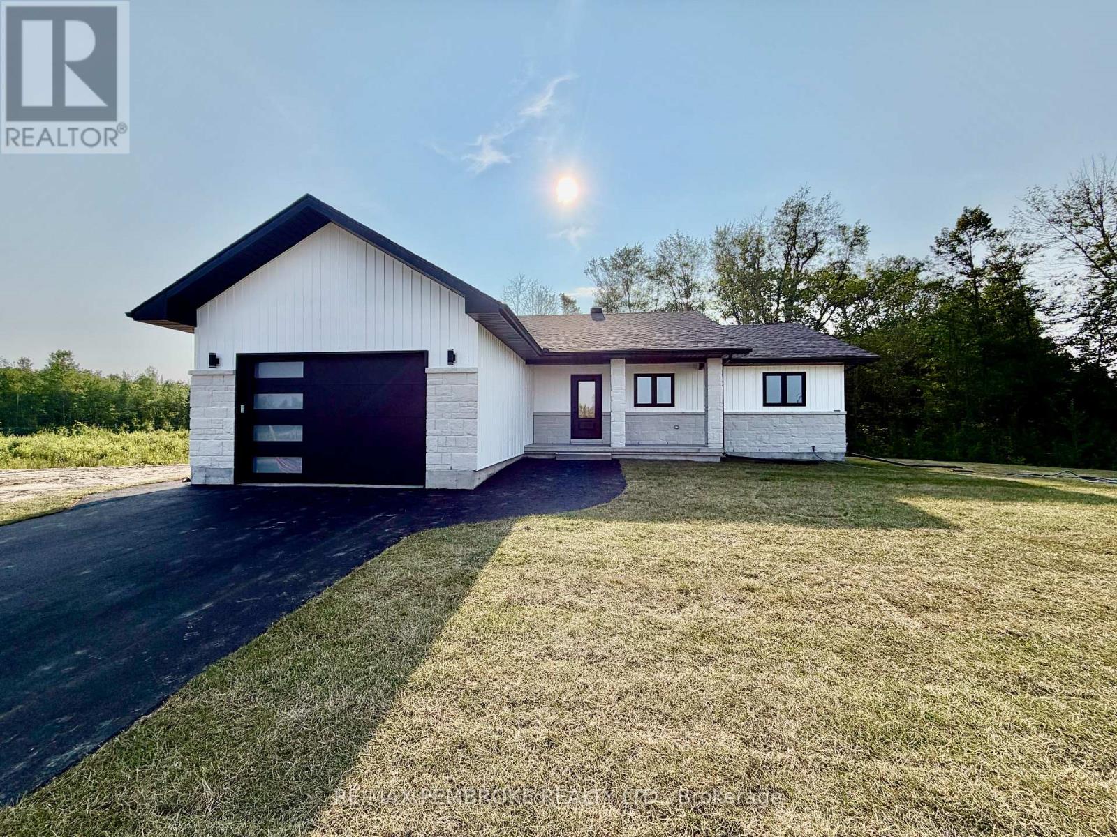 55 Eddy Crescent Property Photo 1