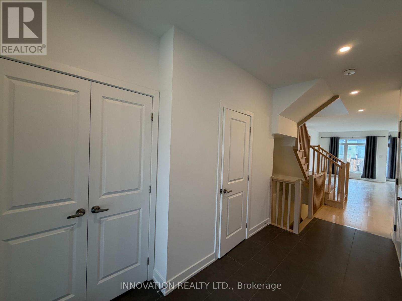 30 Brixton Way Property Photo 5
